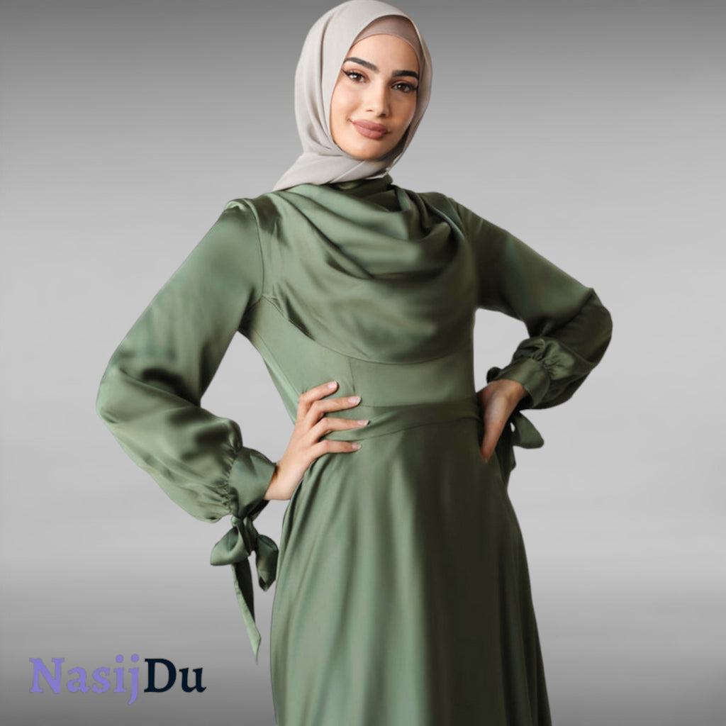 Abaya Col Haut en Soie